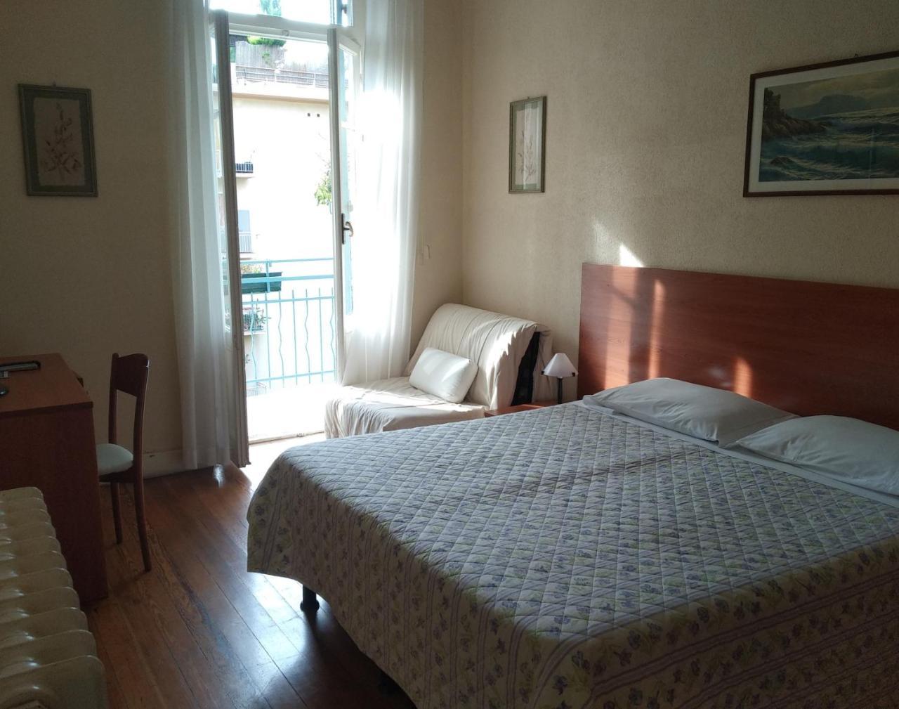 Hotel Lucciola ボルディゲーラ エクステリア 写真