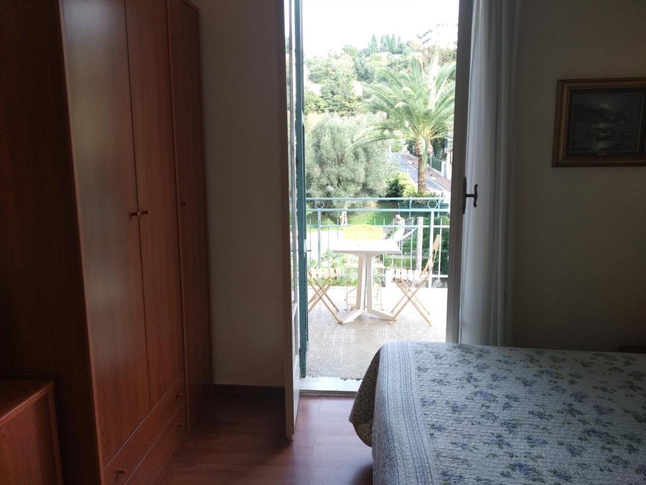 Hotel Lucciola ボルディゲーラ エクステリア 写真