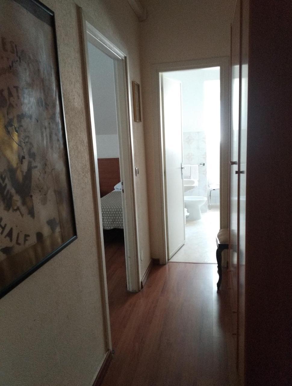 Hotel Lucciola ボルディゲーラ エクステリア 写真