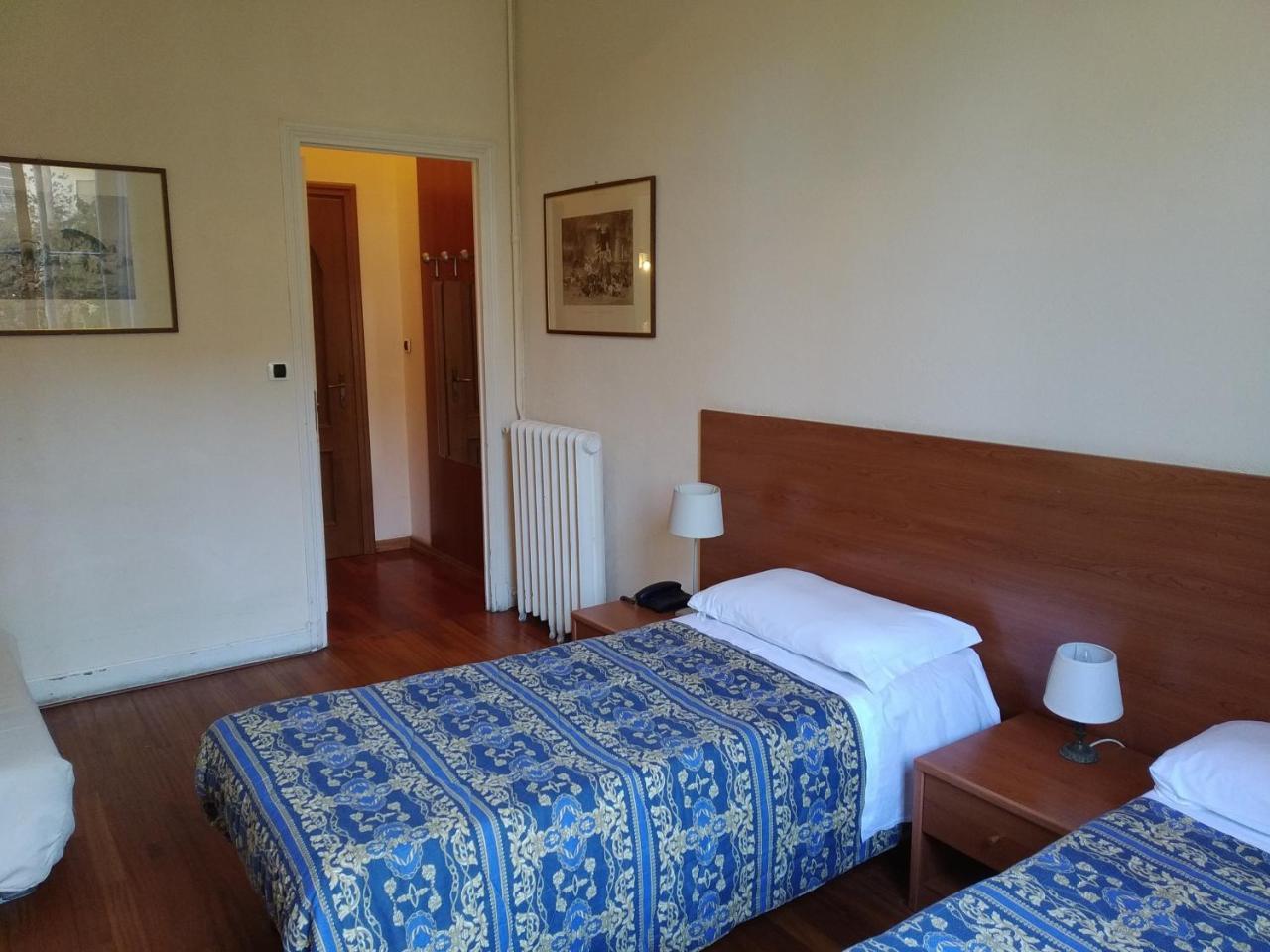 Hotel Lucciola ボルディゲーラ エクステリア 写真
